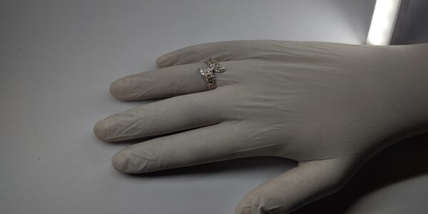 Silver/Chandi Ring with Zircon Stones - Image 4