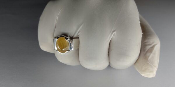 Yellow Saphire Stone Ring in Silver/Chandi - Image 5